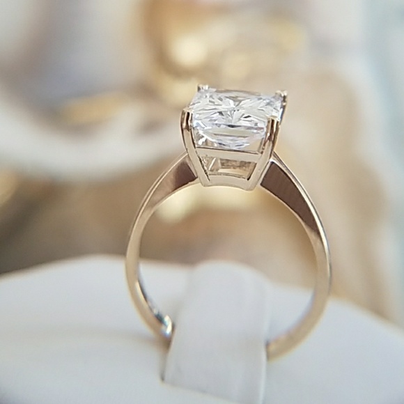 New Custom made 3ct Emerald cut 14k Solid Yellow Gold Engagement Ring - Picture 6 of 8